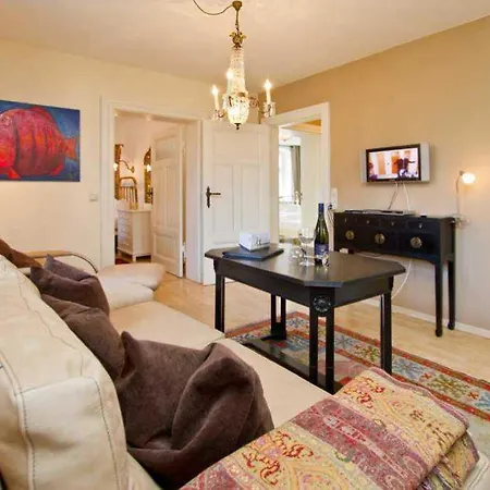 Haus Auf Dem Huegel Klassische 01 塞巴特黑灵斯多夫