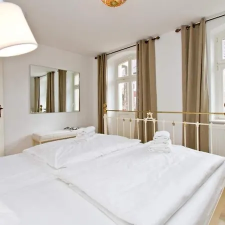 Haus Auf Dem Huegel Klassische 01 * 塞巴特黑灵斯多夫