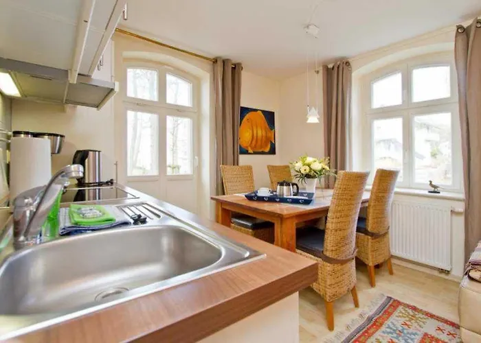 Haus Auf Dem Huegel Klassische 01 Lägenhet *